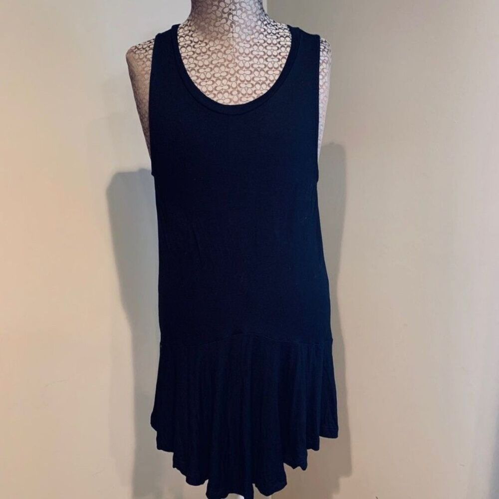 Halston Top Size Medium NWT